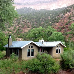Simple elegance on the river in Jemez Springs, NM